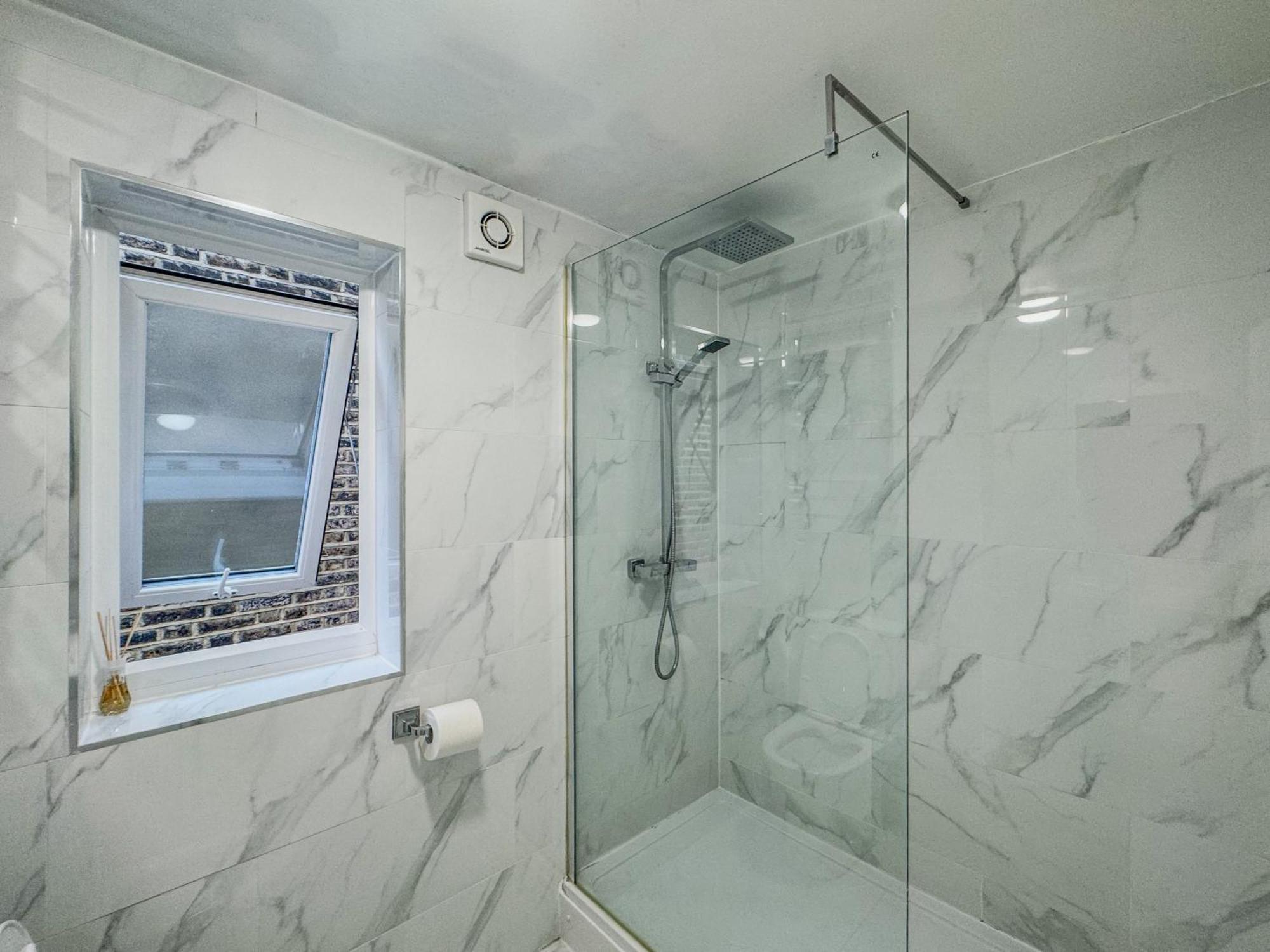 Stratford House Villa Лондон Екстериор снимка