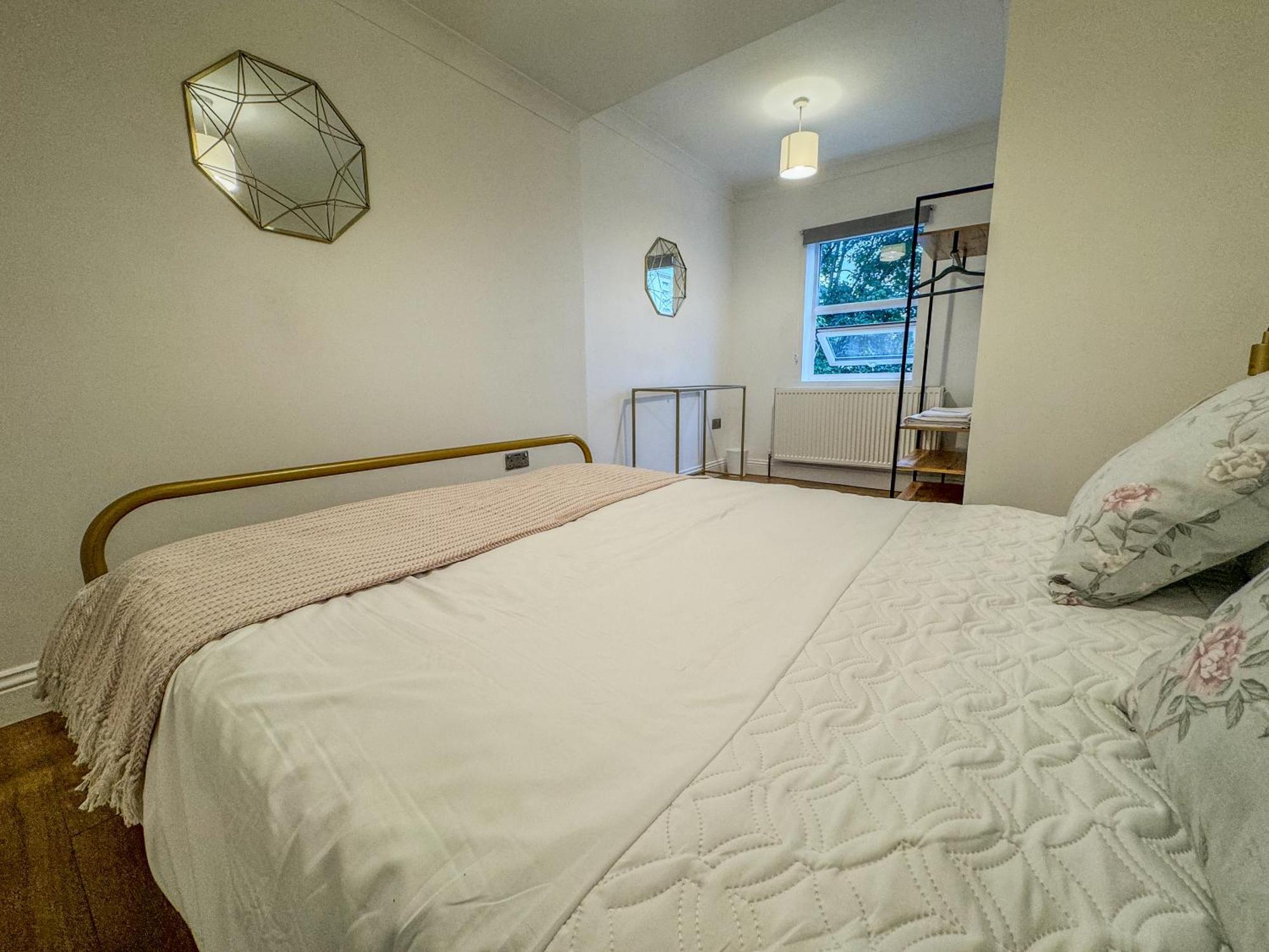 Stratford House Villa Лондон Екстериор снимка