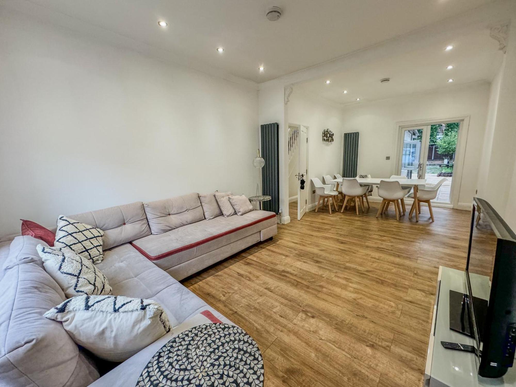 Stratford House Villa Лондон Екстериор снимка