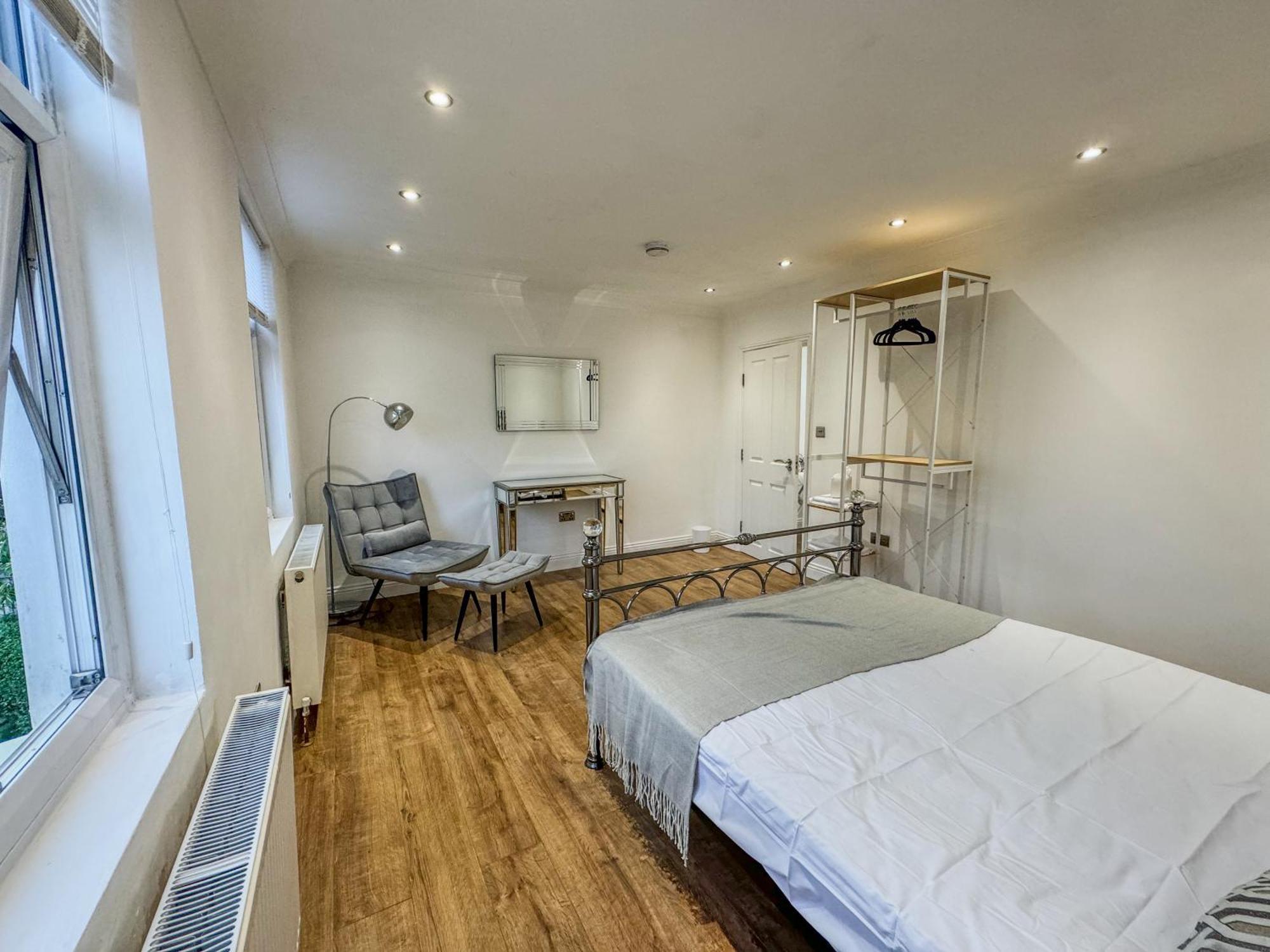 Stratford House Villa Лондон Екстериор снимка